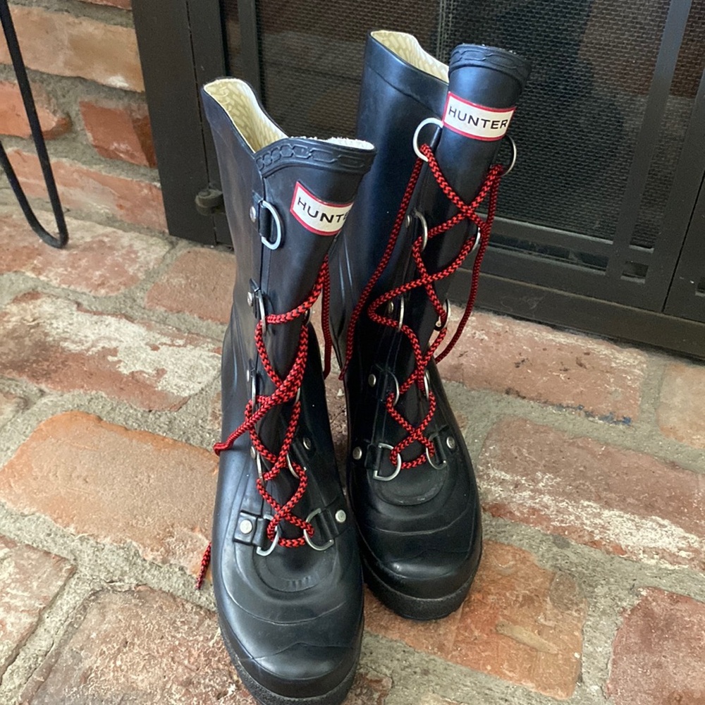 Hunter “Gabby” rubber heeled boot